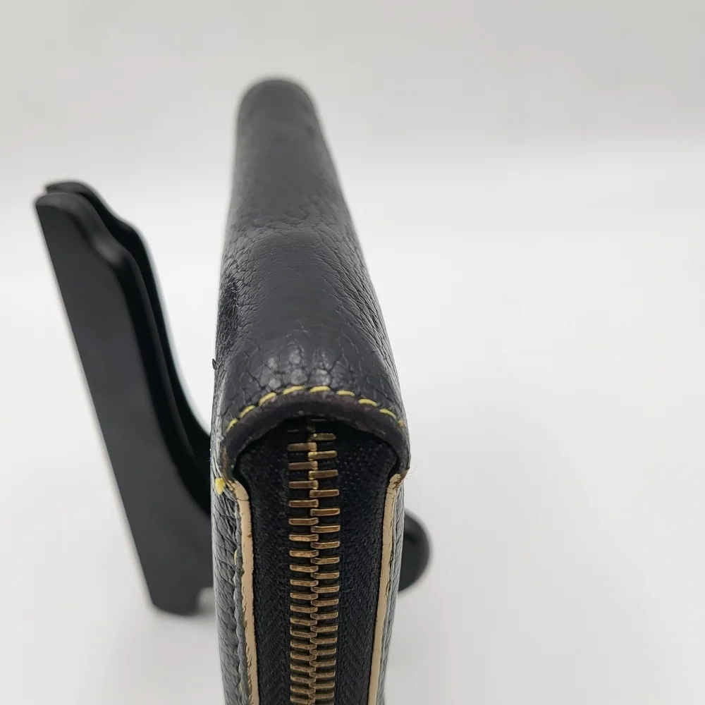 LOUis Vuitton Suhali Leather Zippy Long Wallet..Authentic..